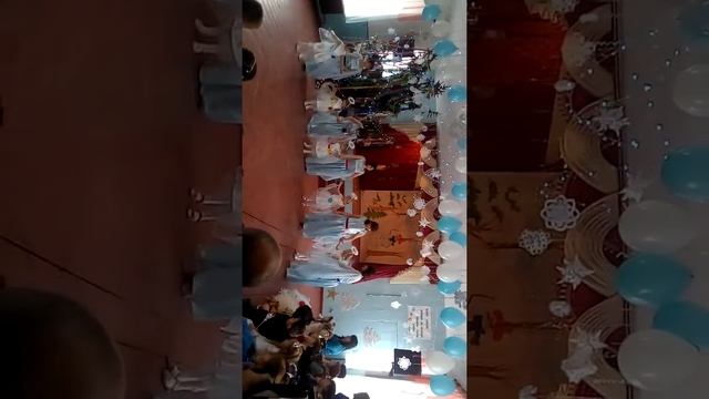 Танец Ангелов в Березовский ЗОШ. БАРСУКОВСКИЙ УВК. смотреть онлайн