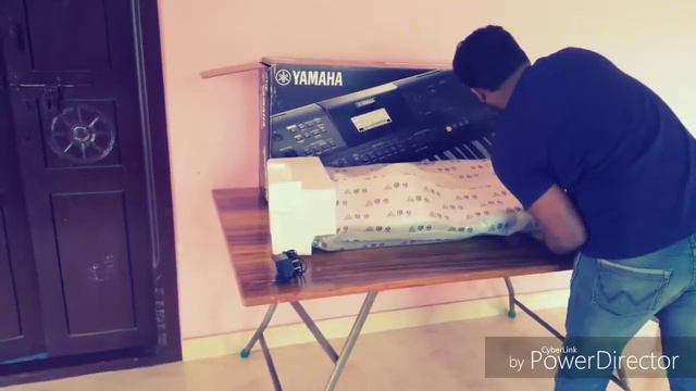 Yamaha PSR E463 Unboxing смотреть онлайн