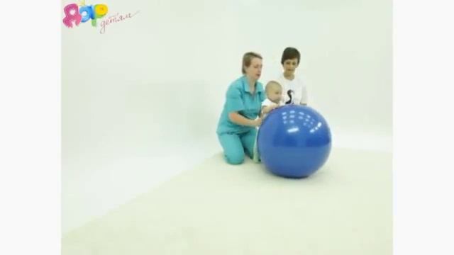 Занятия на фитболе для детей 6 - 9 месяцев смотреть онлайн