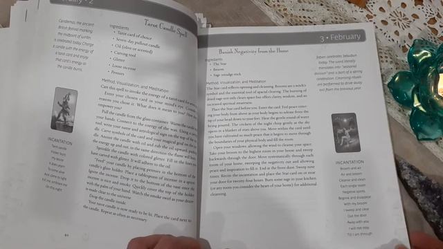 How to attract Beautiful Energy into your Life - 365 Tarot Spells By Sasha Graham Book Review смотреть онлайн