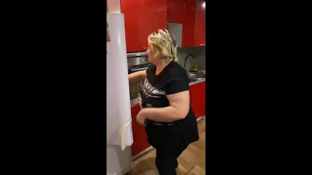я с подругой на ночёвке: смотреть онлайн