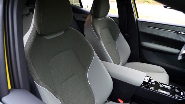 2024 VOLVO EX30 IN Metallic - Moss YELLOW 4K #volvoex30 #volvo #ex30 #ev #electriccar #suv смотреть онлайн