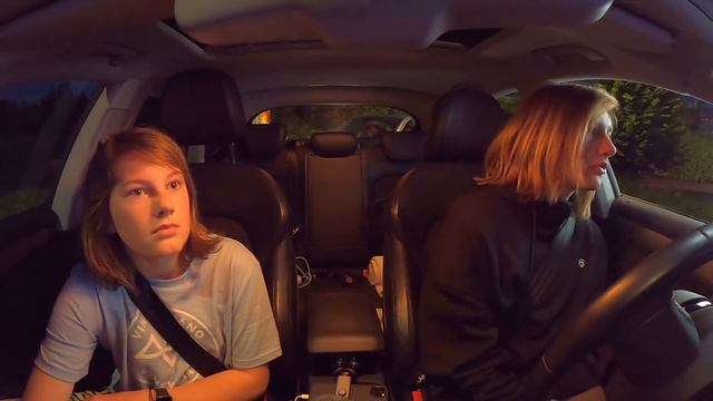 24 STUNDEN im SPORTWAGEN campen Challenge! смотреть онлайн