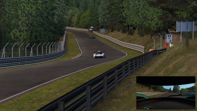 McMurtry Speirling VS Aston Martin Valkyrie AMR Pro