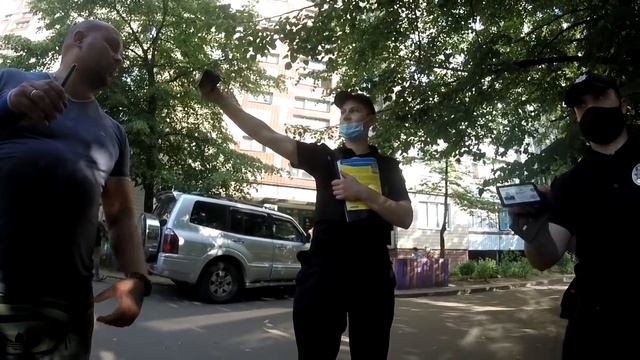 Публично подсушили полицейского Абрамец... (10.000грн) смотреть онлайн
