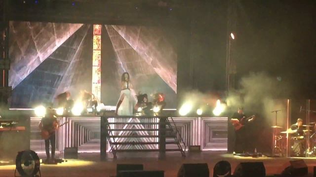 NYUSHA / НЮША - Не боюсь (LIVE, Иваново, 14.02.18) смотреть онлайн