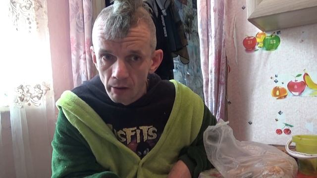 обжор 1кг пряников не запивая