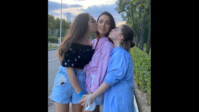 Алсу впервые показала лицо сына, которого скрывала смотреть онлайн