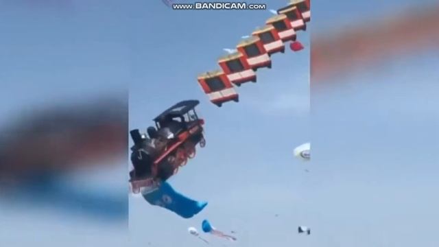 bandicam и ПРИКОЛЫ (свинкер_шоу)) аааааааааааааа ЧТО ТЫ ТОКОЕ??! что ты поешь... смотреть онлайн