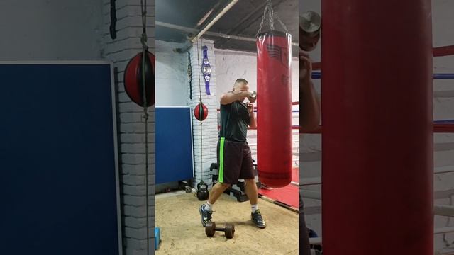 ПУШЕЧНЫЕ БОКОВЫЕ УДАРЫ.Упражнение которое сделает ваши удары мощными.Как развить силу своих ударов смотреть онлайн