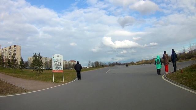 Санкт-Петербург Север Велопрогулка Дворы Округа метро Гражданский проспект. Съёмка камерой EKKEN H9 смотреть онлайн