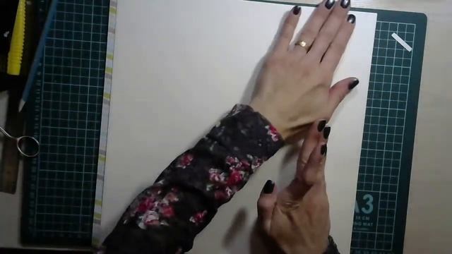 Рамочки для детских гравюр. Коллаж из детских гравюр своими руками. Скрапбукинг смотреть онлайн