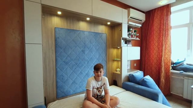 Отзыв клиента: "Мы с мамой очень долго выбирали мебель" смотреть онлайн
