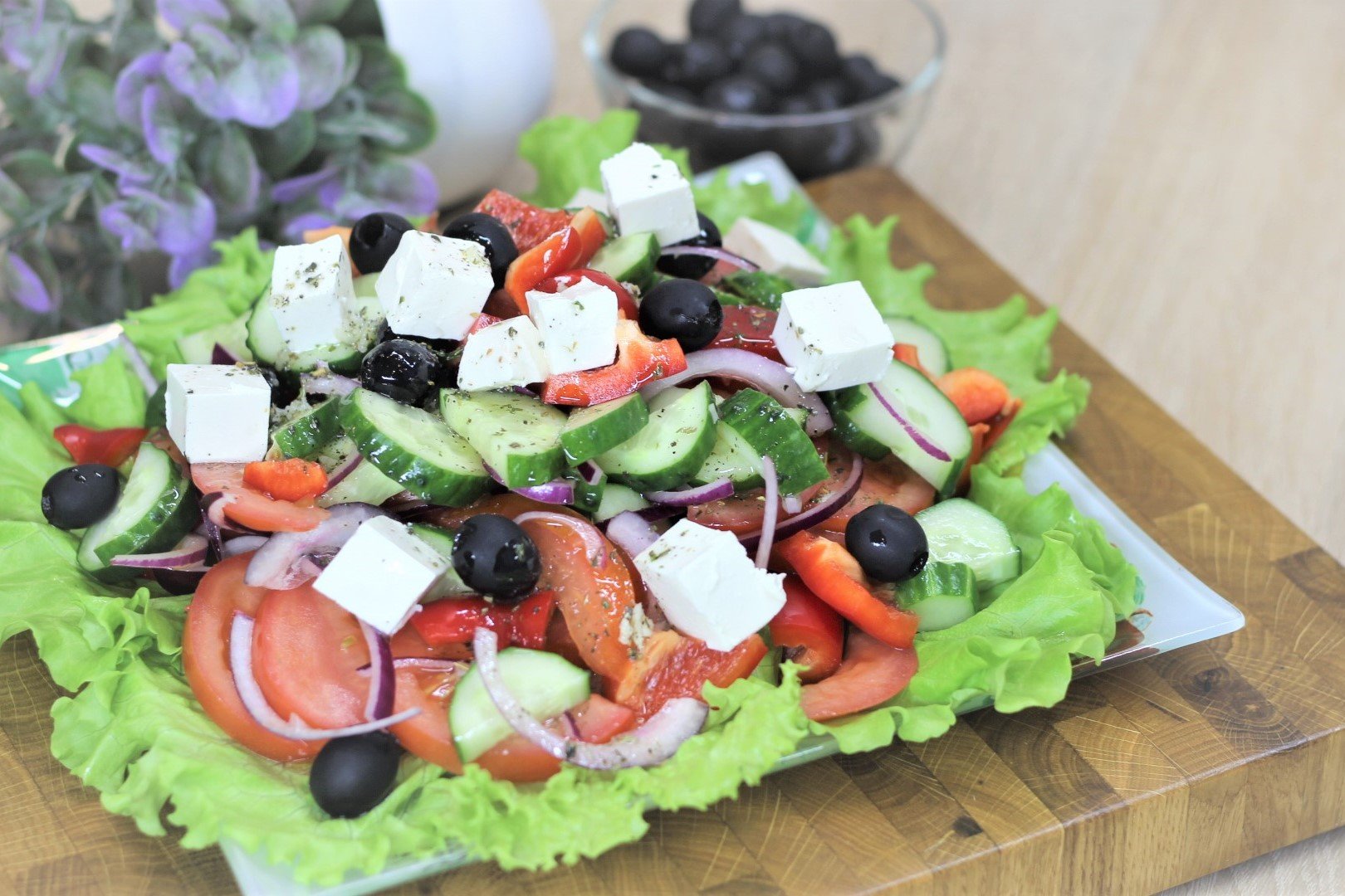 Греческий салат? Быстро и вкусно?Приятного просмотра. смотреть онлайн