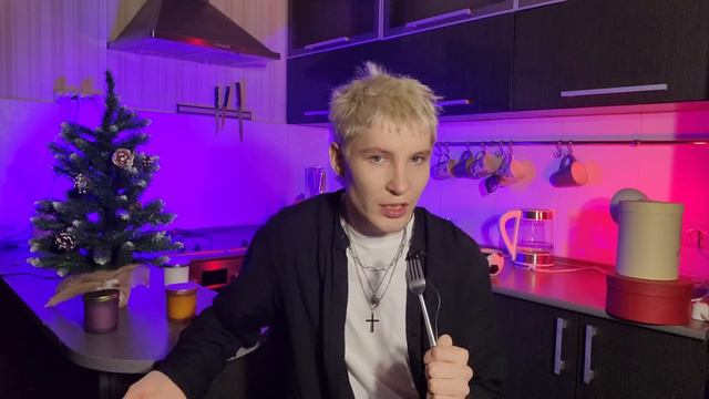 ИРИШКА "ЧИКИ-ПИКИ" - ГЕРОЙ НАШЕГО ВРЕМЕНИ / ЗАЧЕМ МЫ ЭТО СМОТРИМ ? / ОБЗОР ИНТЕРВЬЮ смотреть онлайн