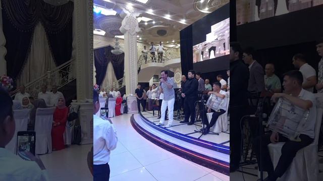 Otabek Muhammadzohid Rasulqori Mamadaliyev Xonadonida Toʻyda. Bozurgoniy Jonli Ijro!