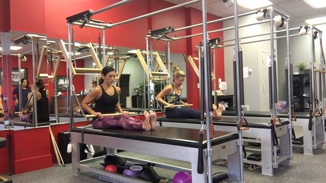 Pilates Cadillac Rowing series смотреть онлайн