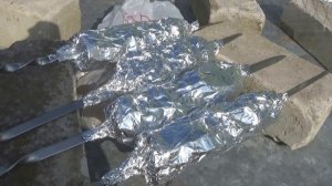 Печеная картошка с салом. Готовим на мангале.