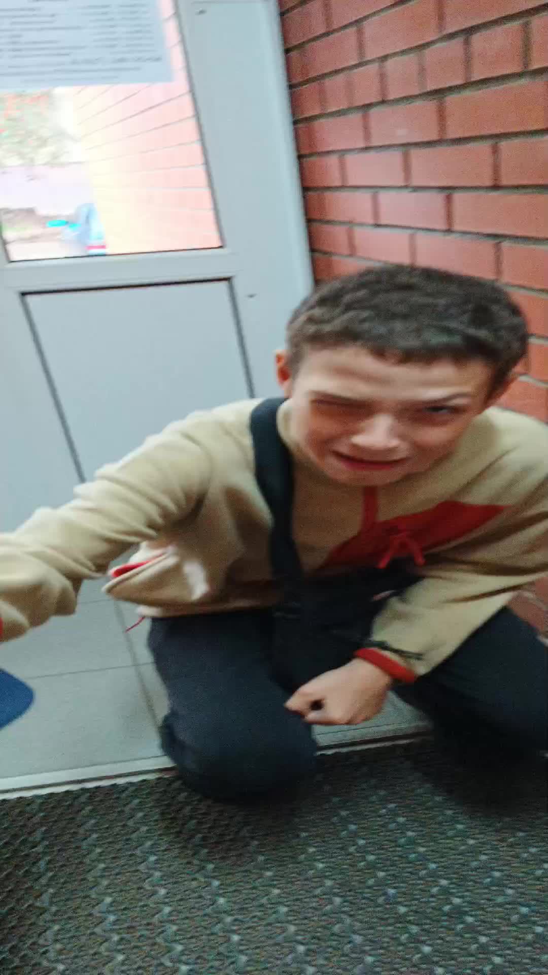 😂 смотреть онлайн