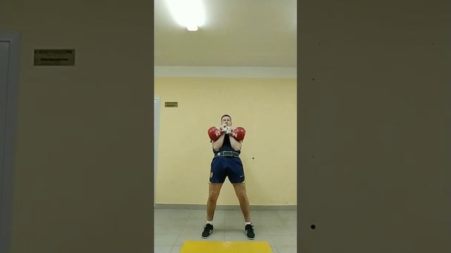Тренировка толчка гирь. 32 кг смотреть онлайн