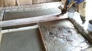 Бетонный пол в бане.