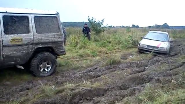 На SUBARU катаются смелые парни, но колея хорошая... смотреть онлайн