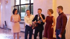 Гость спел на свадьбе. Сюрприз для молодоженов. Удивил всех гостей!