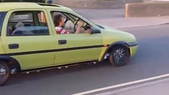 Автомобиль на педальной тяге смотреть онлайн
