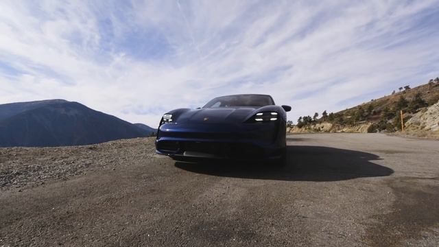 The electric Porsche Taycan is ready to take on Tesla смотреть онлайн