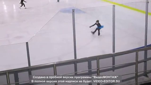 Даша. Тренировка по фигурному катанию смотреть онлайн
