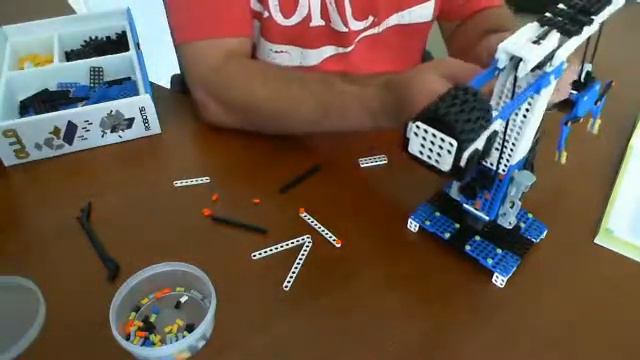 Robots OLLO - Tower Crane - Build Video - Part 13 - RUG Community Robot Kit Review смотреть онлайн