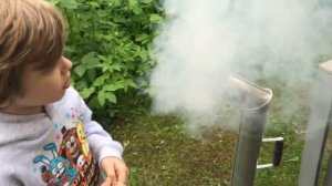 Мини видео: растапливаем самовар сосновыми шишками легко