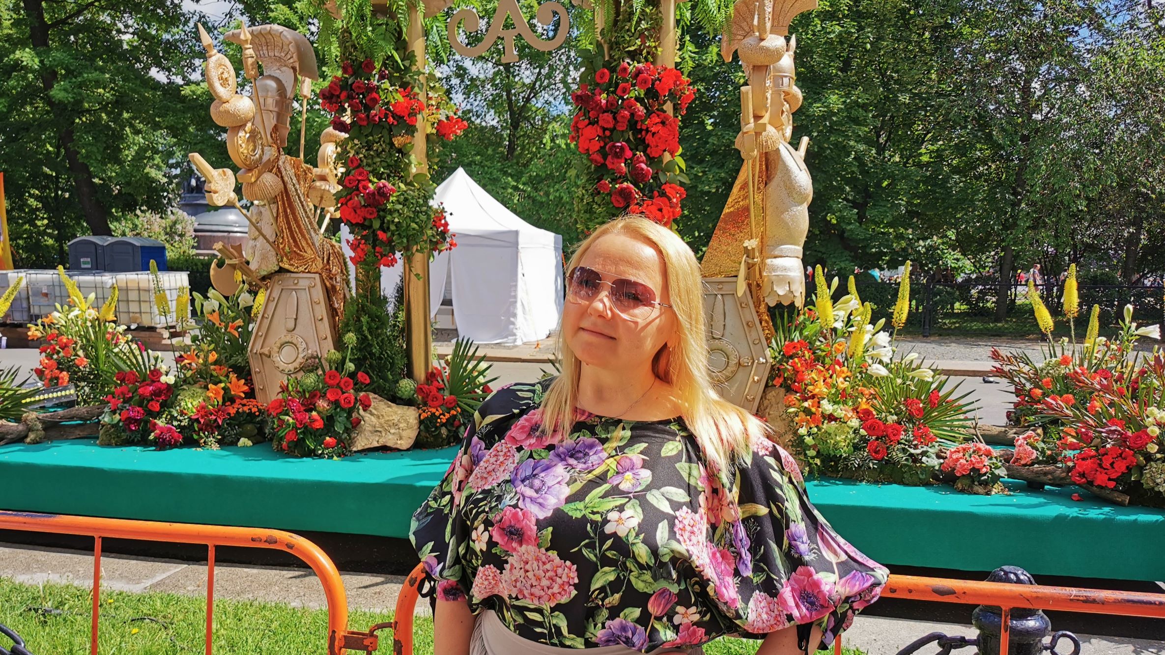 Выставка цветочных арт-объектов. Международный фестиваль цветов. Санкт-Петербург смотреть онлайн