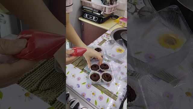 Весы//Завтрак//делаем крем для капкейков ???????✨ смотреть онлайн