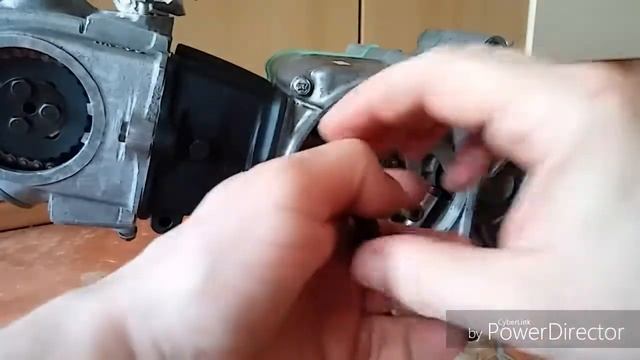 Honda Monkey motor rebuild (AB02) 1978 - part 7 смотреть онлайн