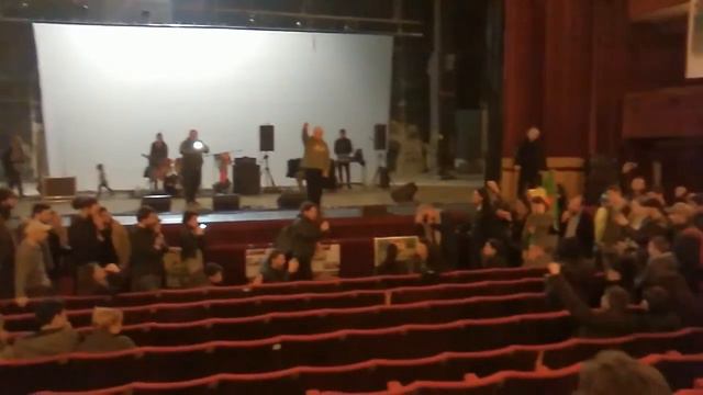 Dilek Öcalan, Napoli 2016 смотреть онлайн