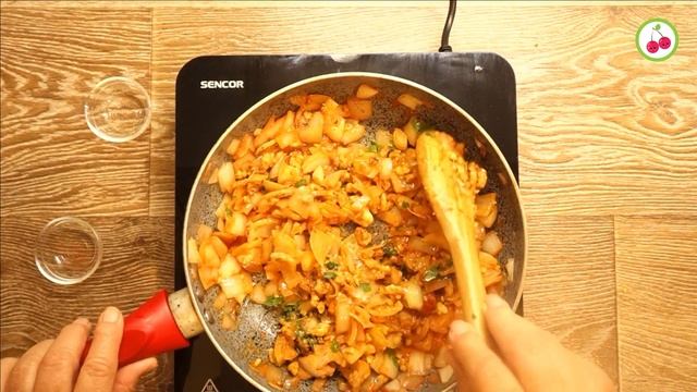 ШАРАН, пълнен с ЛУК И ОРЕХИ - и да не е Никулден - става толкова вкусен, че свършва на един път! смотреть онлайн