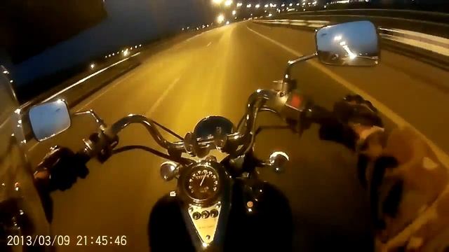 Kawasaki Vulcan 800 и холодный ветер. смотреть онлайн