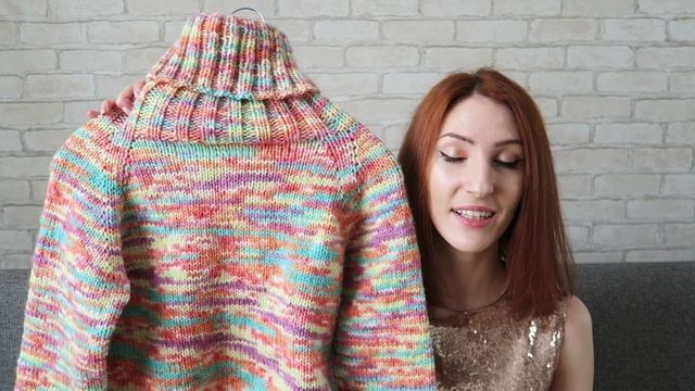 ГОТОВЫЕ РАБОТЫ! | 4 СВИТЕРА, КАРДИГАН И ШАПКА | Лиса Вяжет смотреть онлайн