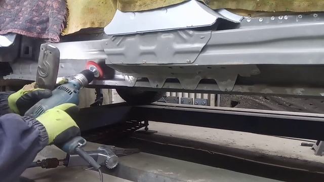 Toyota Corolla Fielder подготовка к установке порогов смотреть онлайн