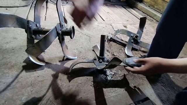 Окучивание широких междурядий, настройка фрез. смотреть онлайн