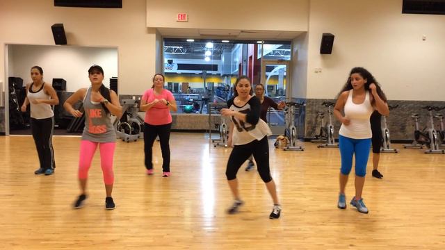 Zumba with Erika Pa'Mayte by :Carlos Vives смотреть онлайн