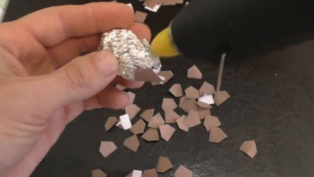 шишка из бумаги смотреть онлайн