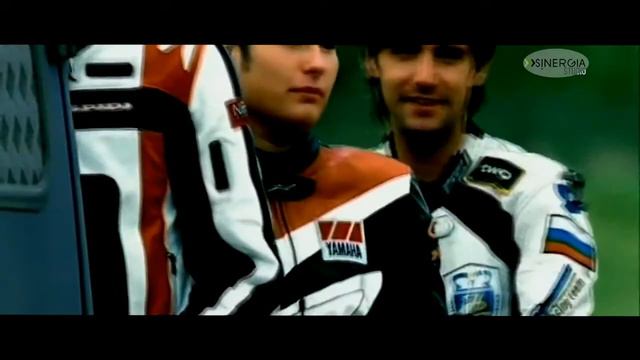 смотреть всем парень круто поёт смотреть онлайн