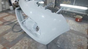 Renault Sandero - Ремонт и покраска пер. бампера, установка зазоров и геометрии моторного отсека.