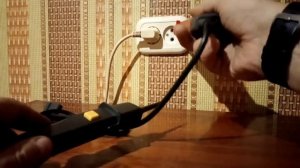 Указатель напряжения UNI-T UT 18D.