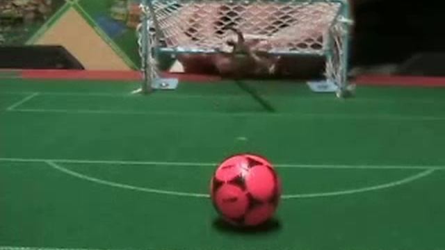 How To Play Subbuteo: Goalkeeping Part 2 смотреть онлайн