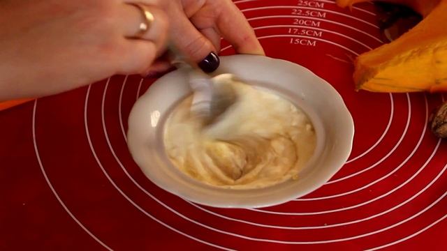 Сладкая тыква с медом и корицей в духовке смотреть онлайн