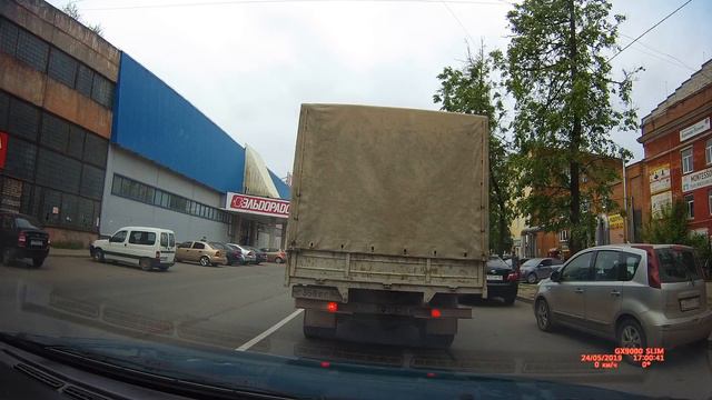 Проездом через Псков смотреть онлайн