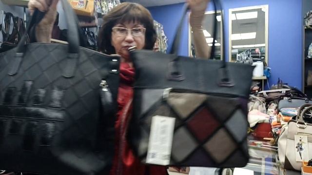 #женскаясумка #шали ? КОМПЛИМЕНТ ? ДВЕ СУМКИ В ПОДАРОК ? ШАЛЬ??